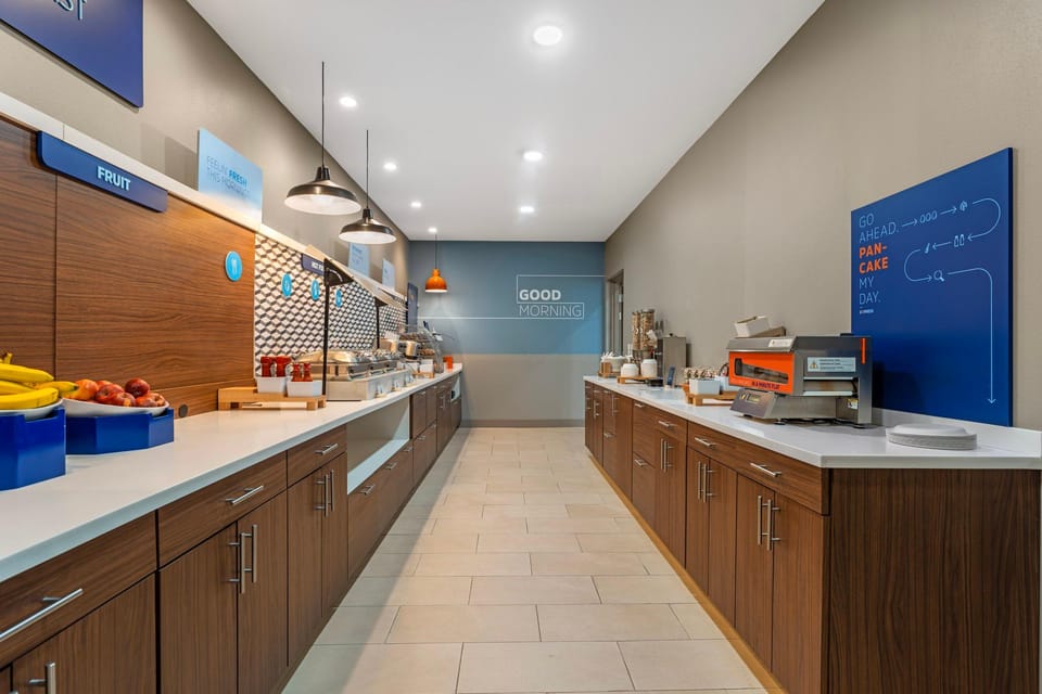Holiday Inn Express Breezewood By IHG Hotel in Pennsylvania