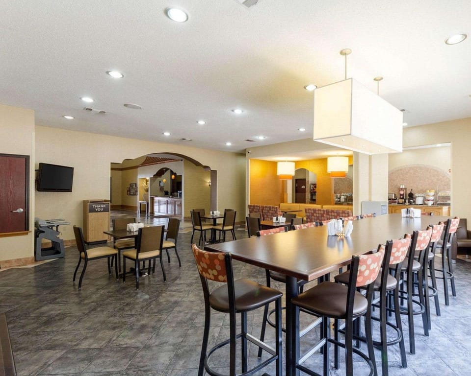 Comfort Inn & Suites Burnet Hotel in Rio Grande