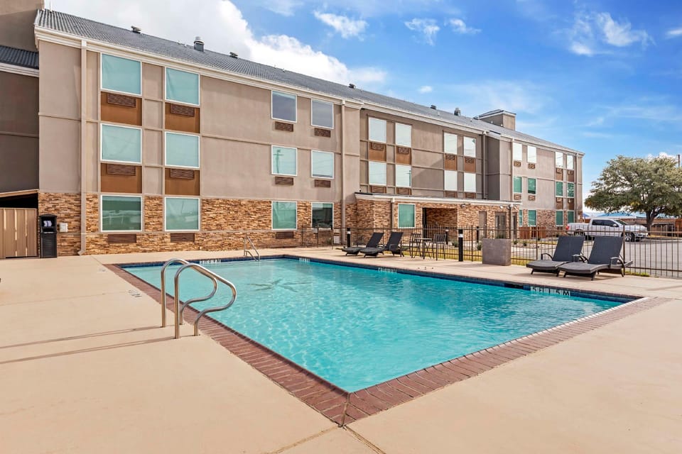 Best Western Plus Riata Hotel in Brownwood