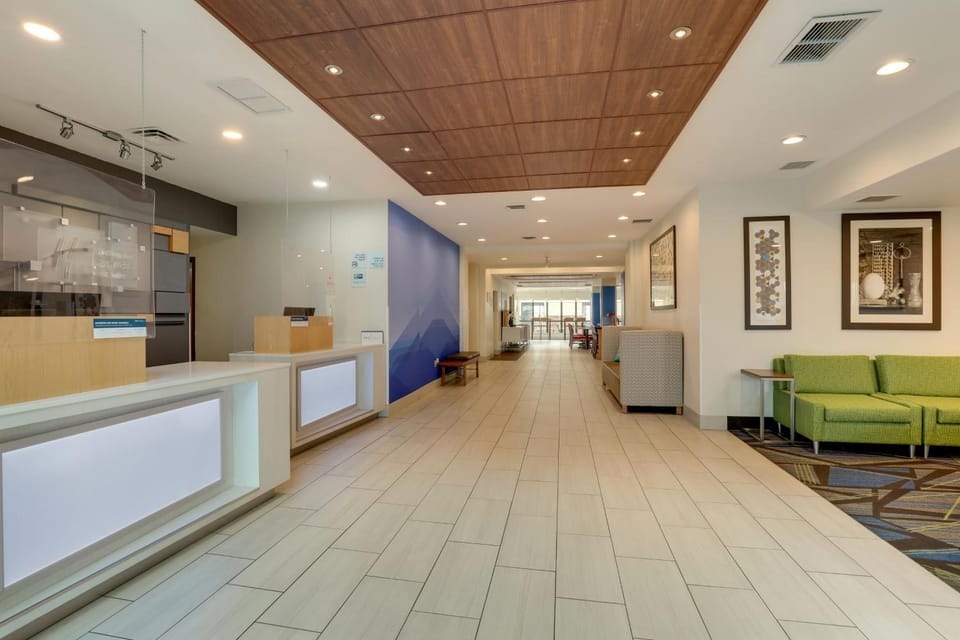 Holiday Inn Express Hotel & Suites Bryan-Montpelier By IHG Hotel in Ohio