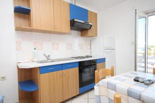 Apartments and rooms by the sea Tkon, Pasman - 8377 Hotel in Šibenik-Knin County, Croatia