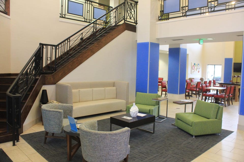 Holiday Inn Express Corydon By IHG Hotel in Indiana