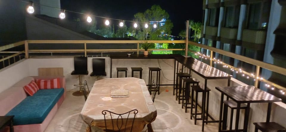 White Hostel Hostel in Limassol City