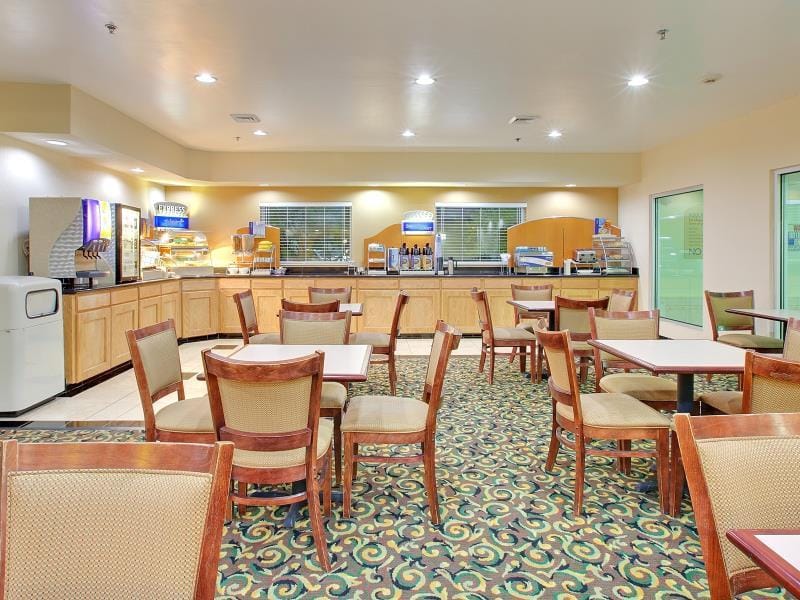 Holiday Inn Express Hotel & Suites El Dorado By IHG Hotel in Arkansas
