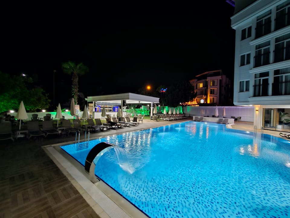 Lara World Hotel Hotel in Antalya