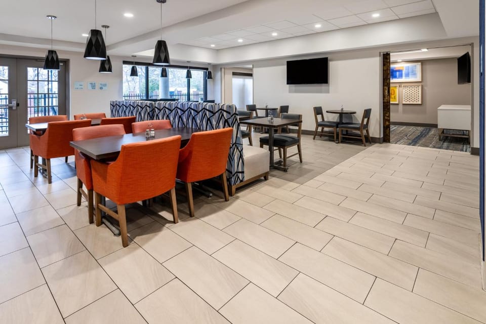 Holiday Inn Express Hotel & Suites Jackson - Flowood By IHG Hotel in Luckney