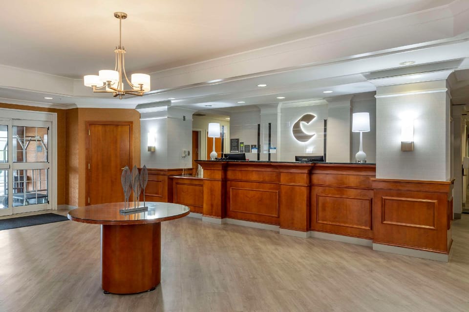 Comfort Inn & Suites Hadley - Amherst Hotel in Hadley