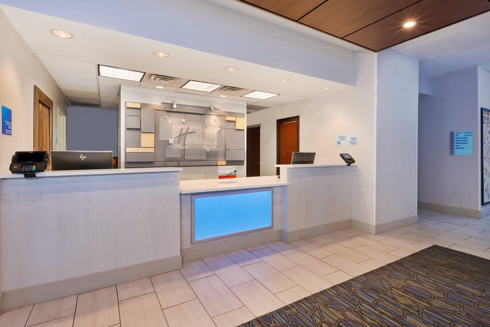 Holiday Inn Express Hotel & Suites Cleveland-Richfield By IHG Hotel in Brecksville