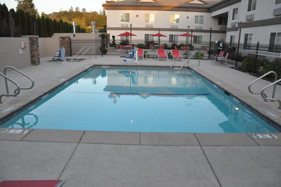 Holiday Inn Express Hotel & Suites Jackson By IHG Hotel in Calaveras County