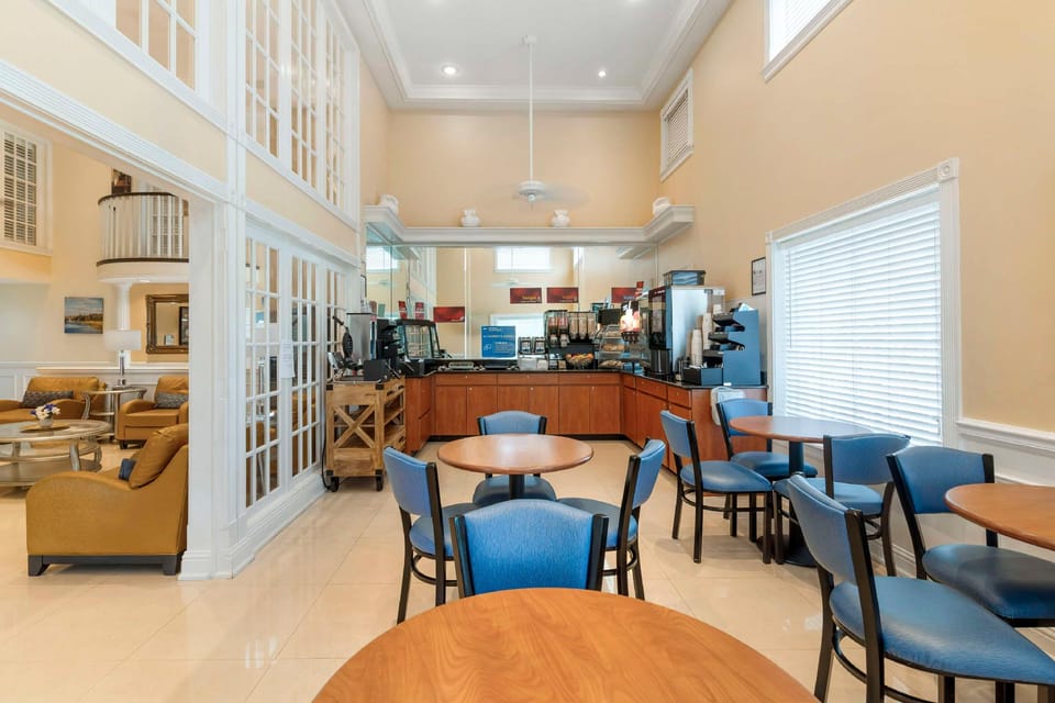 Best Western Plus Kingsland Hotel in Camden County