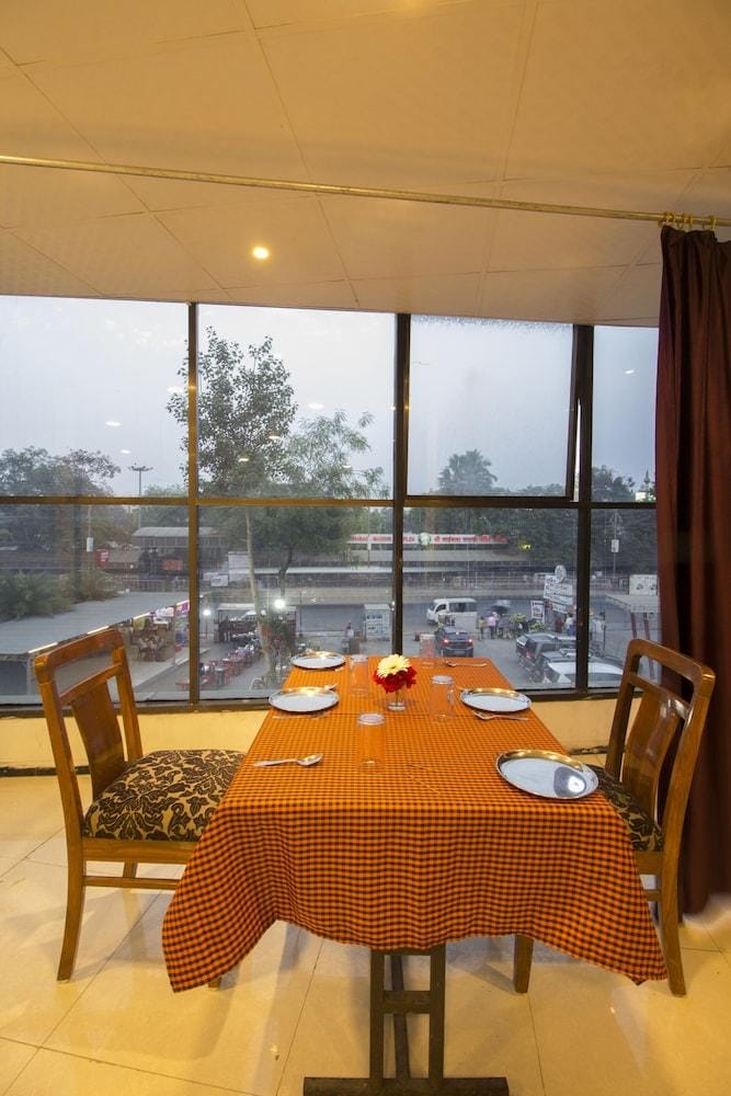 Hotel City Point Hotel in Maharashtra