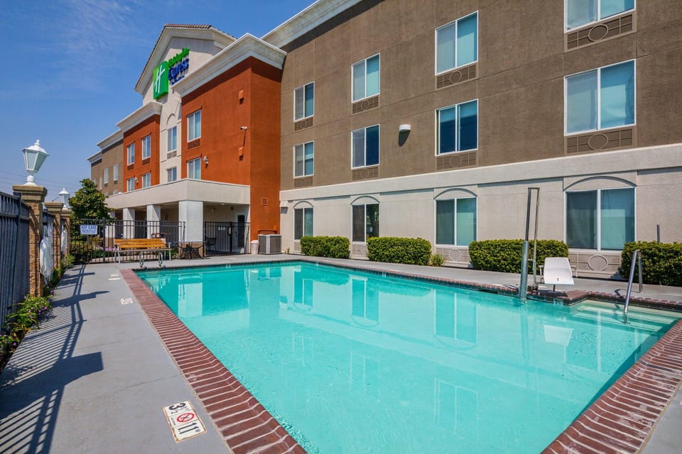 Holiday Inn Express Hotel & Suites Modesto-Salida By IHG Hotel in Modesto
