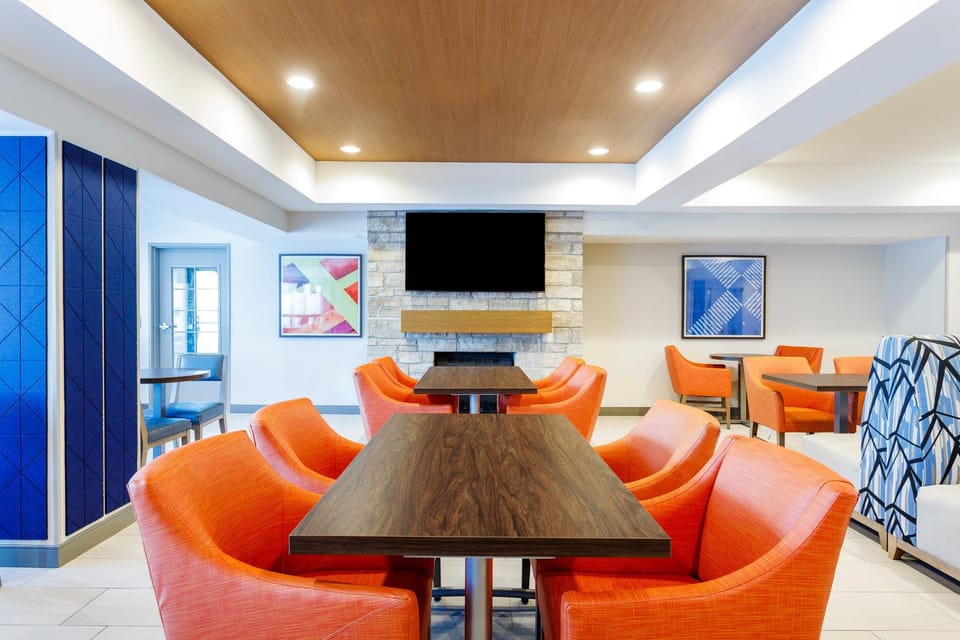 Holiday Inn Express & Suites Lancaster by IHG Hotel in Ohio