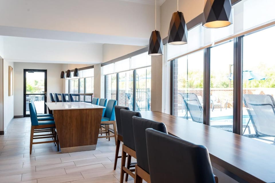 Holiday Inn Express & Suites Lancaster by IHG Hotel in Ohio