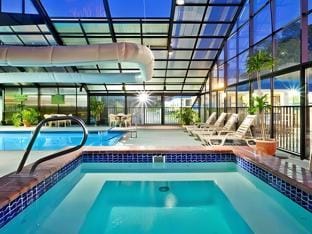 La Quinta Inn & Suites by Wyndham Meridian Hotel in Meridian