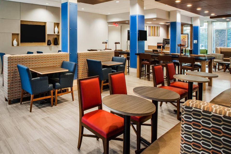 Holiday Inn Express Hotel & Suites Murray By IHG Hotel in Tennessee