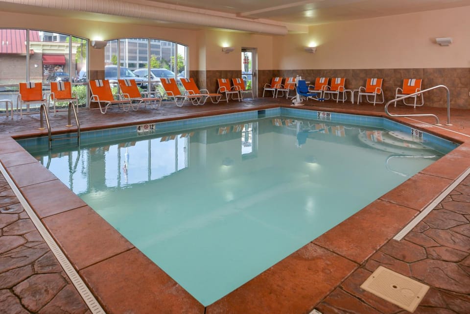 Holiday Inn Express Hotel and Suites Cincinnati - Mason By IHG Hotel in Ohio