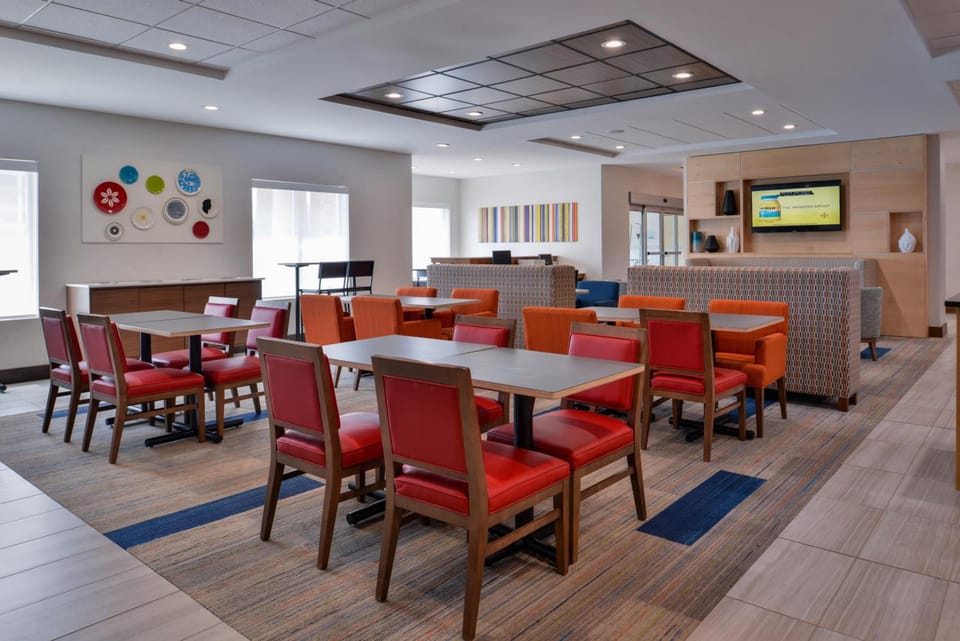 Holiday Inn Express Hotel and Suites Cincinnati - Mason By IHG Hotel in Ohio