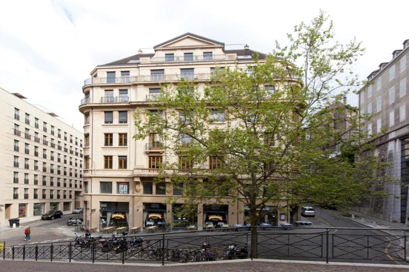 Hotel Central Hotel in Geneva