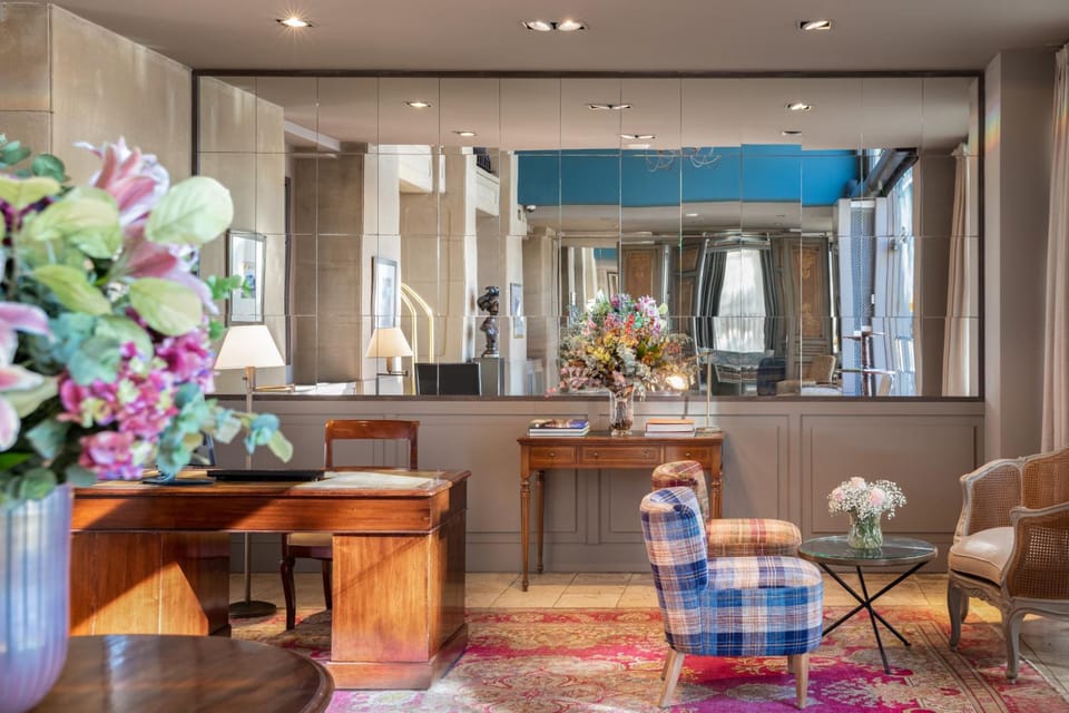 Duquesa de Cardona 4* Sup Hotel in Barcelona
