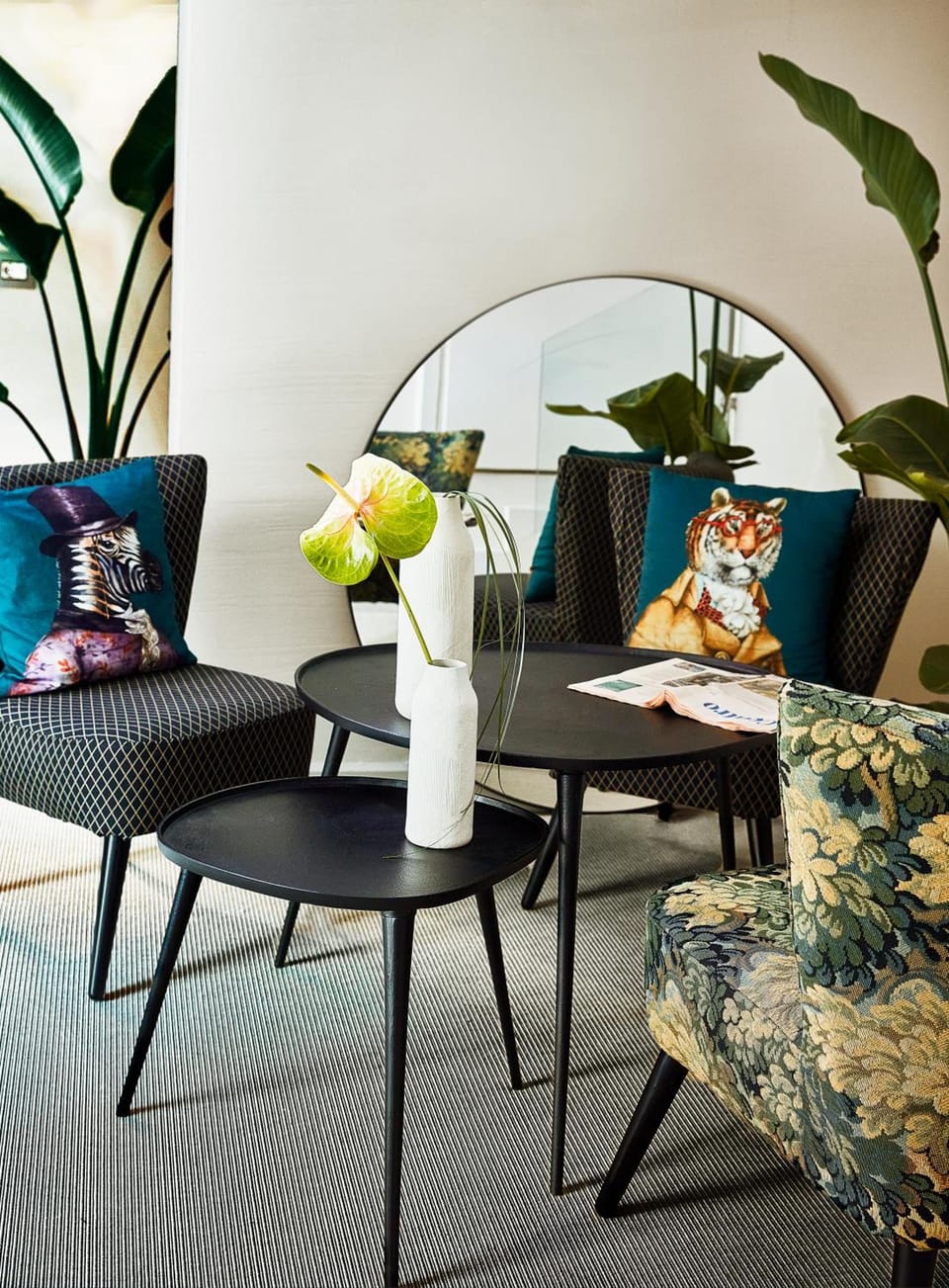 Shared lounge/TV area