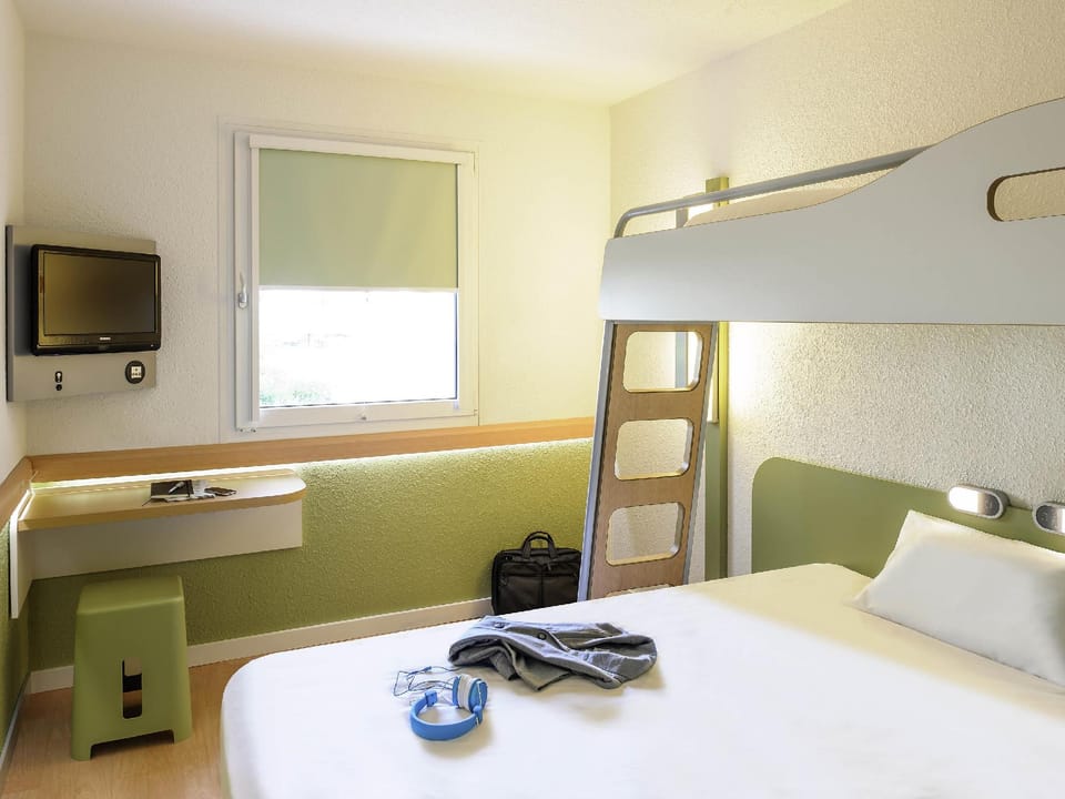 Guestroom