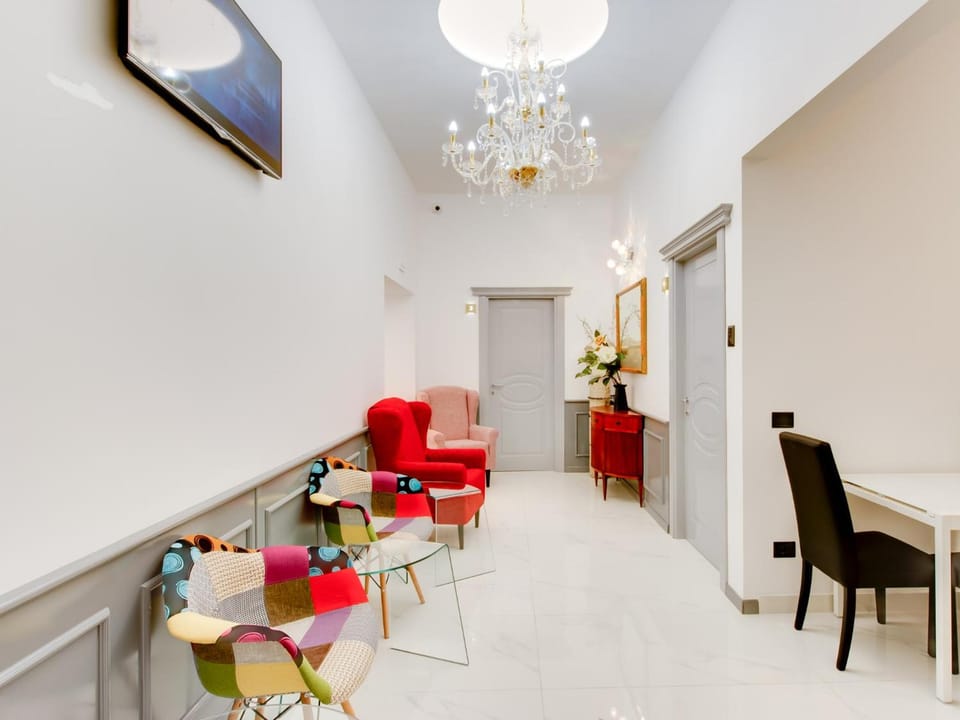 Queen Palace Suites Hotel in Rome