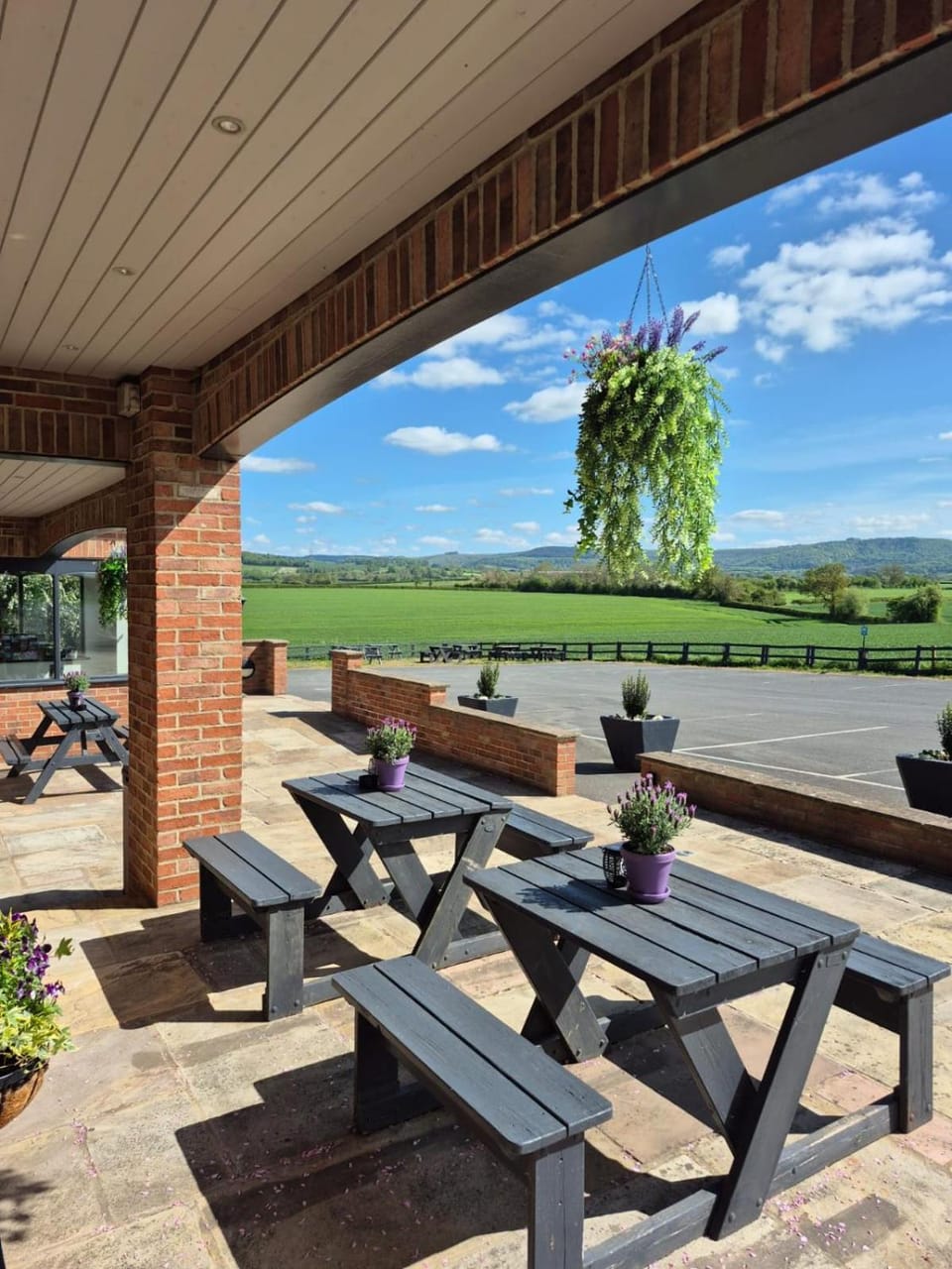 OYO White Horse Lodge Hotel, East Thirsk Hotel in Borough of Harrogate