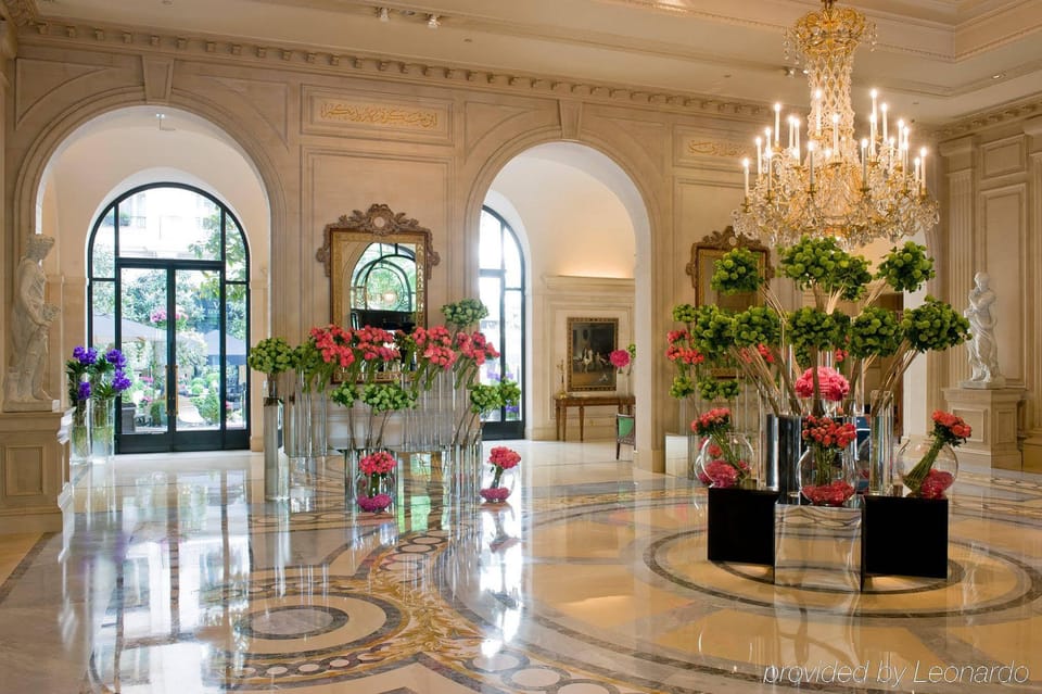 Four Seasons Hotel George V Paris Hotel in Paris