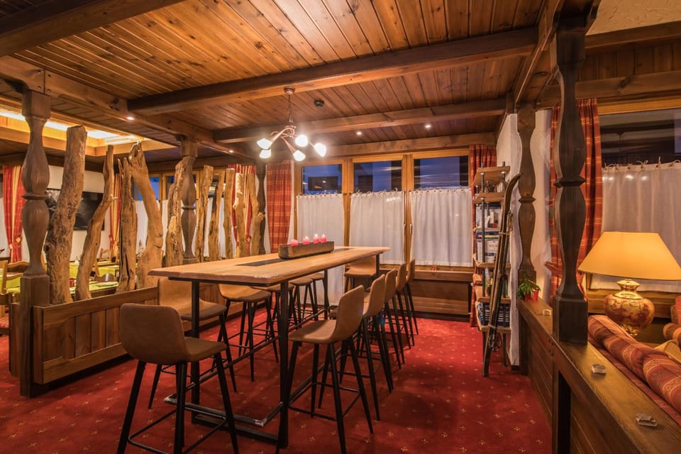 BaseCamp Hotel Hotel in Zermatt
