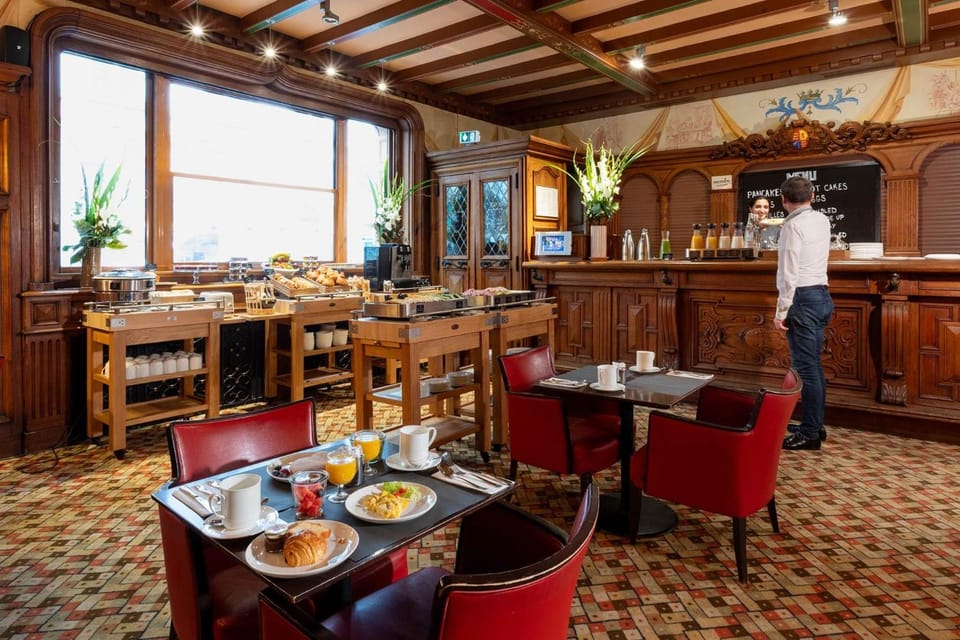 Bar/lounge