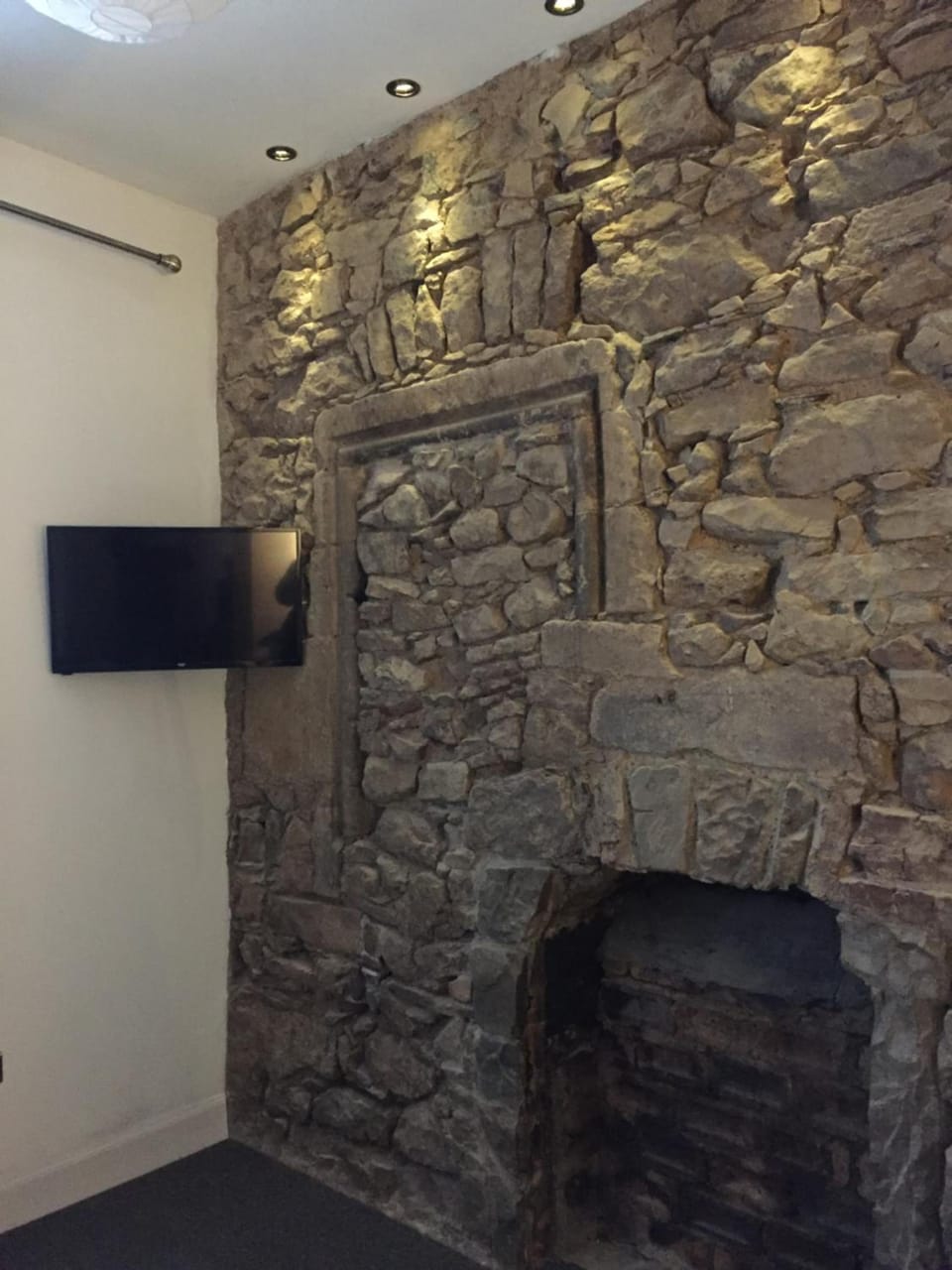 Royal Mile Suites by the Castle Apartment hotel in Edinburgh