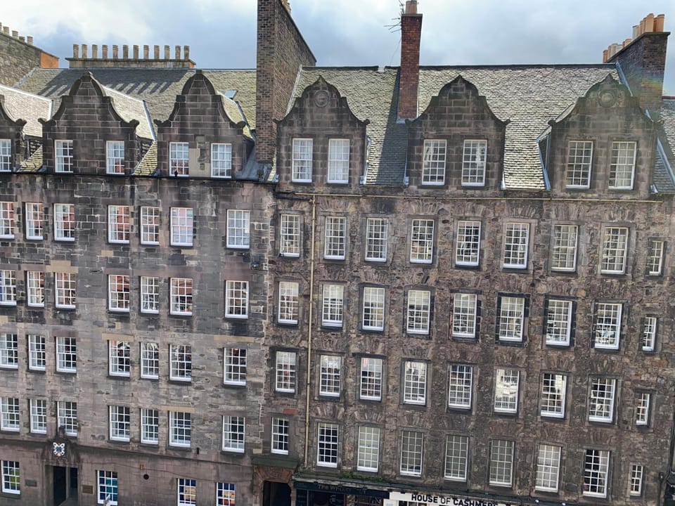 Royal Mile Suites by the Castle Apartment hotel in Edinburgh