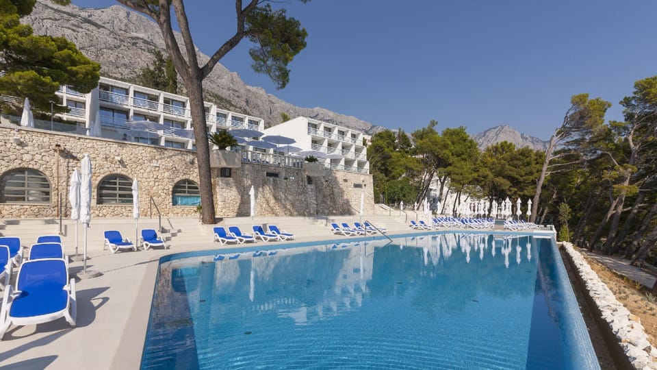 Bluesun Mala Berulia Hotel in Brela