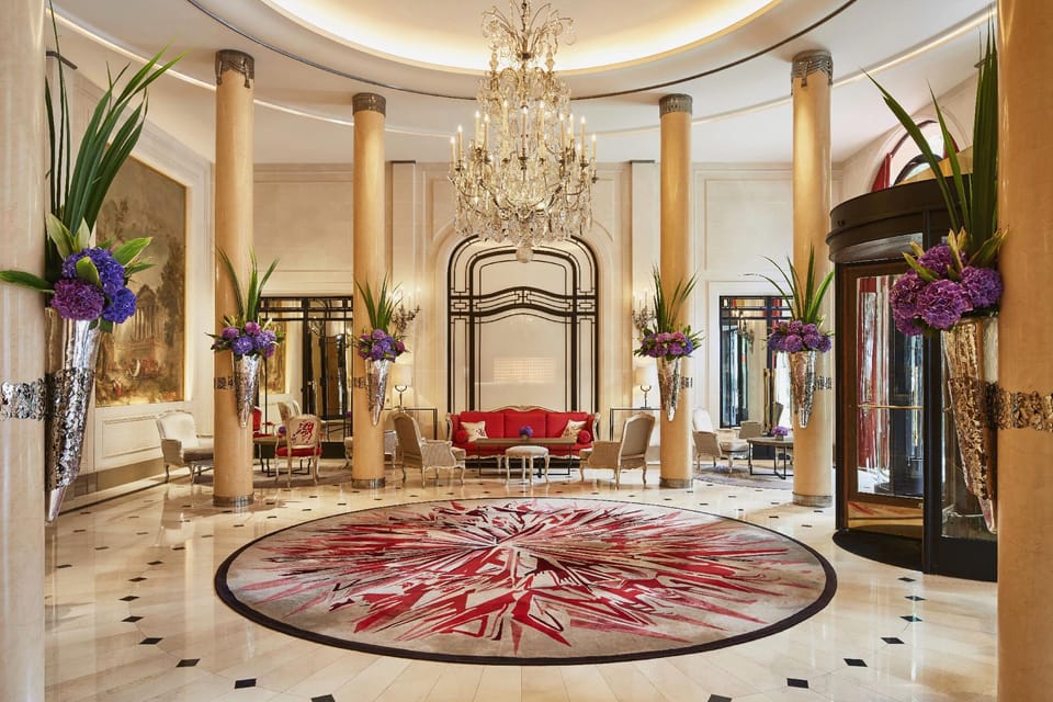 Hotel Plaza Athenee - Dorchester Collection Hotel in Paris