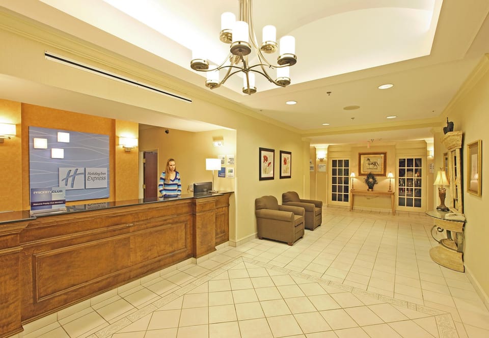 Comfort Inn & Suites Pine Bluff Hotel in Pine Bluff