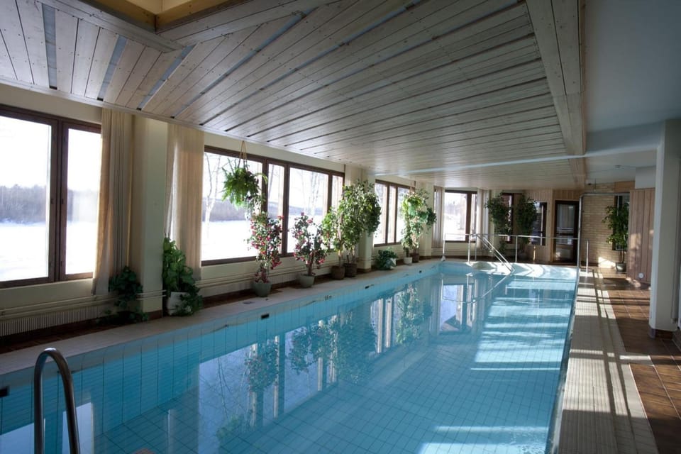 Swimming pool