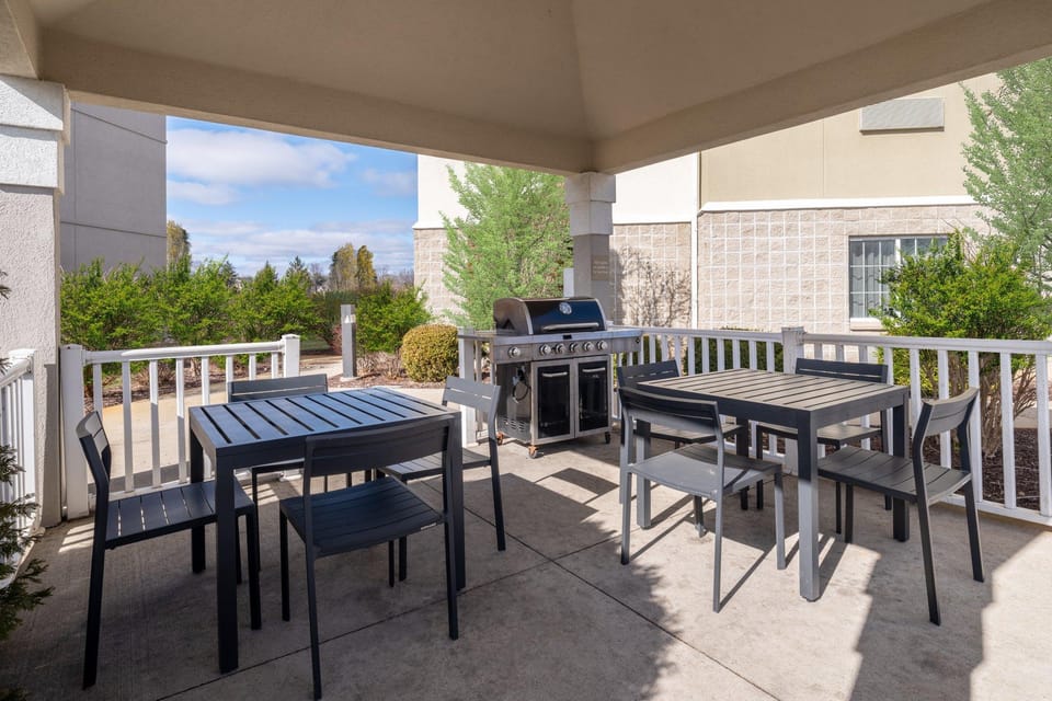 Candlewood Suites Elkhart By IHG Hotel in Elkhart