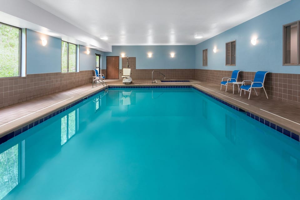 Holiday Inn Express Hotel & Suites Dubois By IHG Hotel in Allegheny River