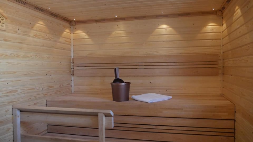 Golden Circle Suites Hotel in Rovaniemi