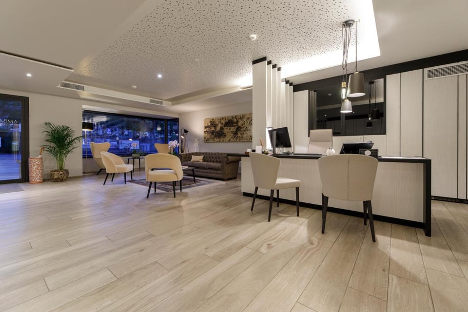 Ambassador Boutique Hotel Hotel in Nyon
