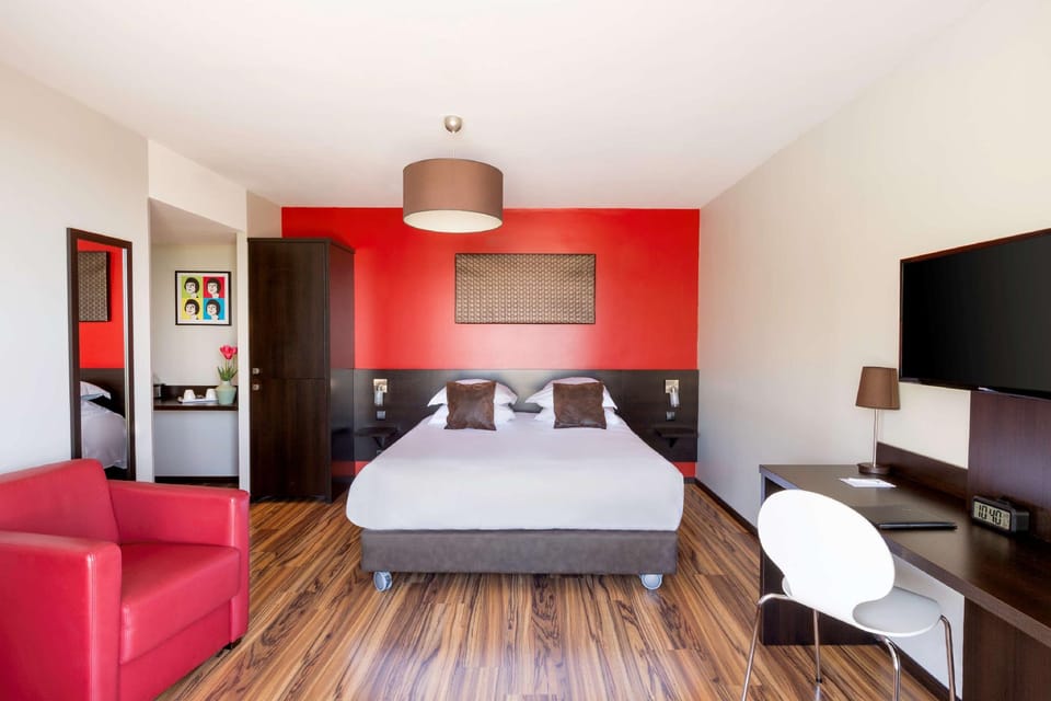 Suite room
