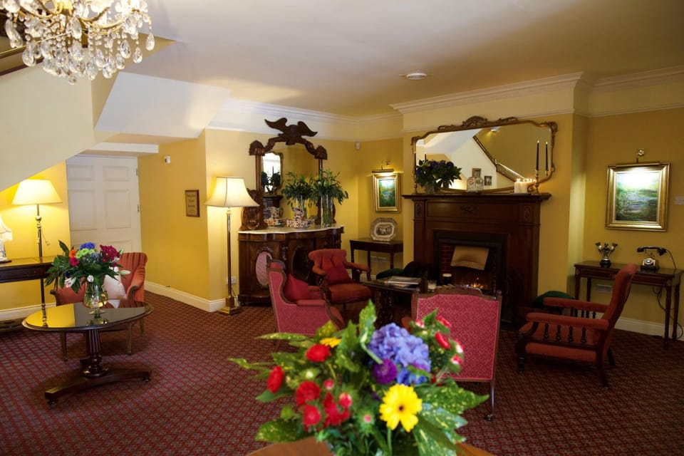 Earls Court House Hotel in Killarney