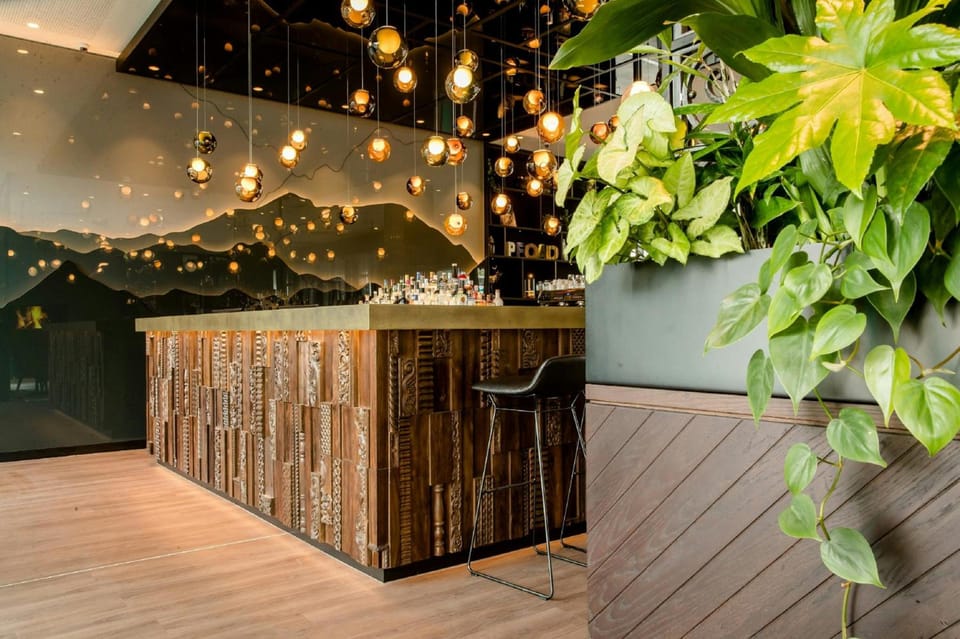 Bar/lounge
