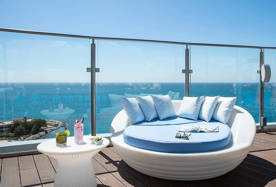 Hotel El Puerto by Pierre Vacances Hotel in Fuengirola