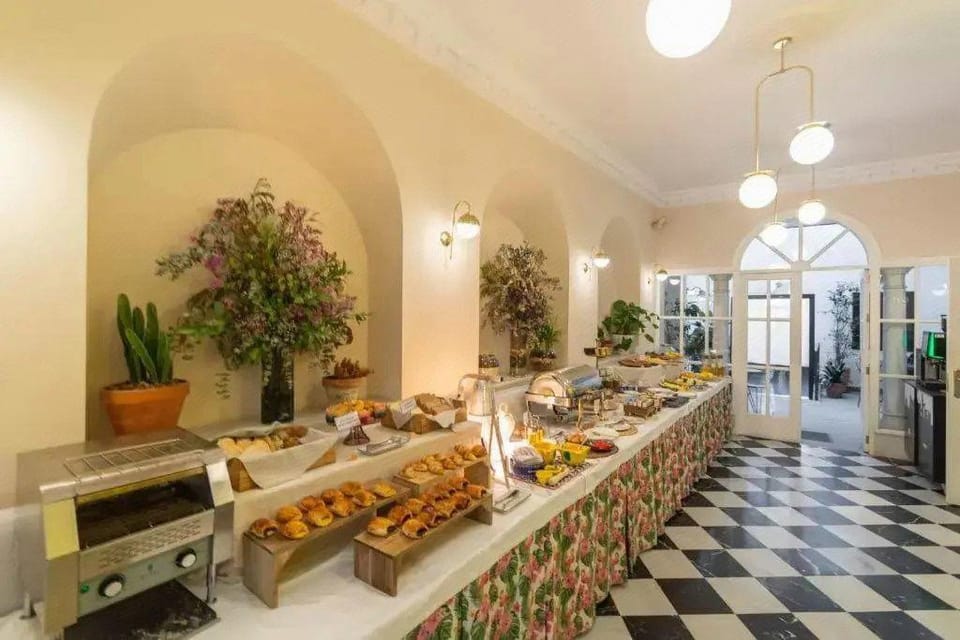 Apartamentos Suites Santa Cruz Apartment hotel in Seville