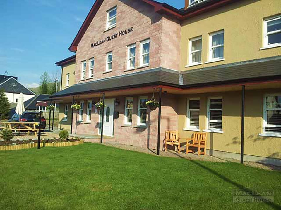 MacLean Guest House Hotel in Fort William