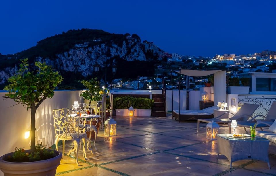 Luxury Villa Excelsior Parco Hotel in Marina Grande