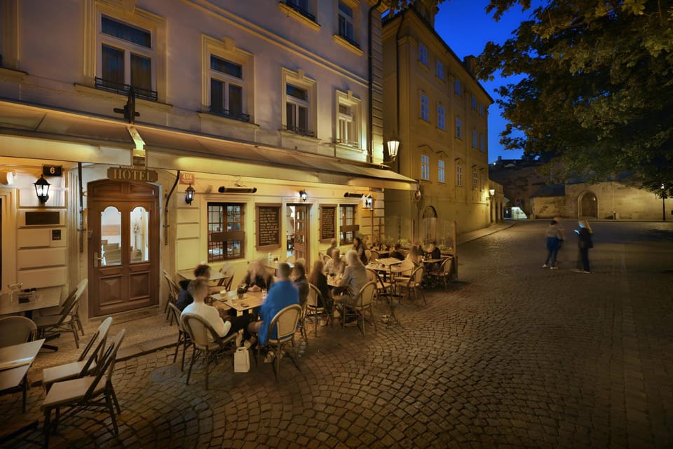 U Zlatych nuzek Hotel in Prague