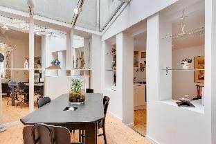 Sainte Catherine Art Residence - Brussels Central Hotel in Brussels